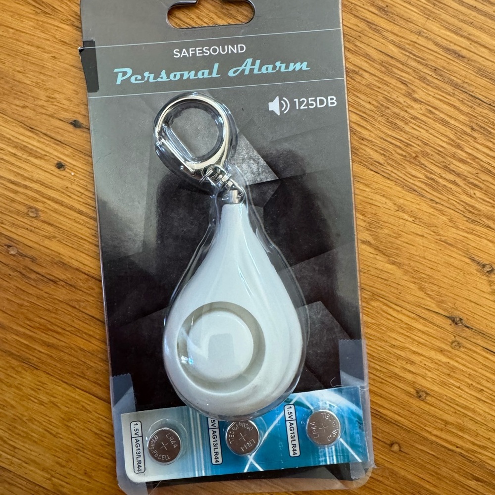 NWT Safesound personal alarm with batteries